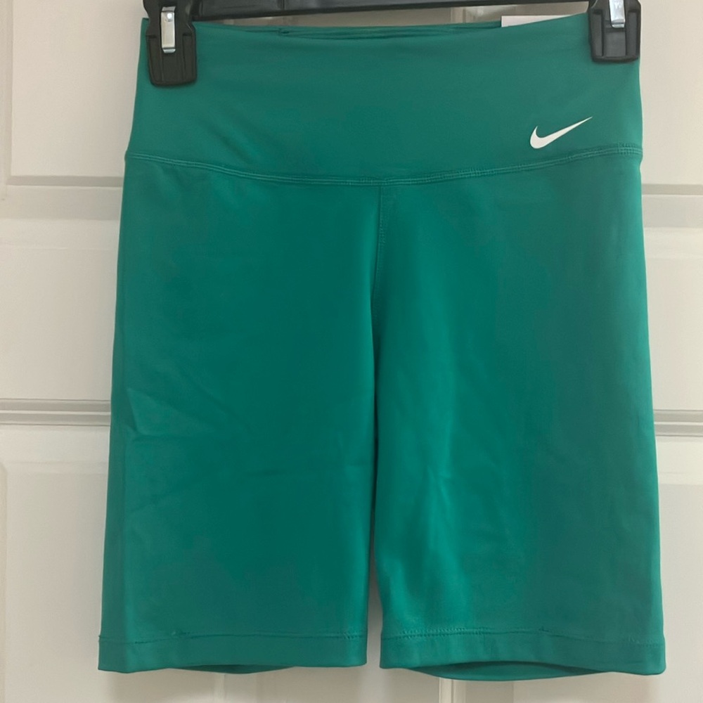 Nike Athletic/Athleisure Compression Shorts, NWT!